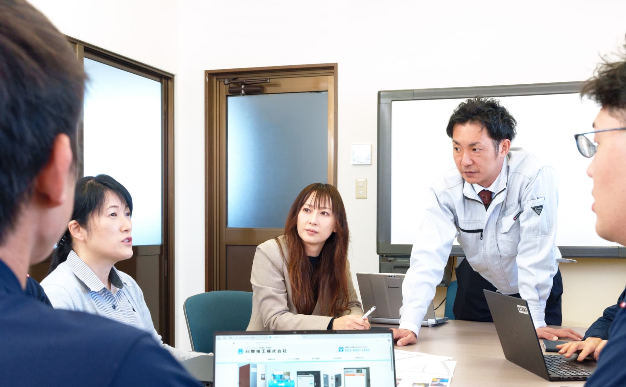 求められる「対応力」でお客様に真っ直ぐ。